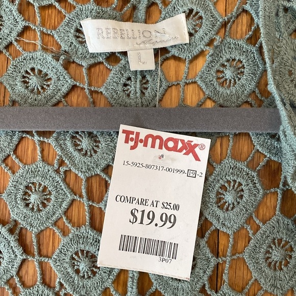 Rebellion Women’s Green Crochet Cardigan Size L - Picture 5 of 7